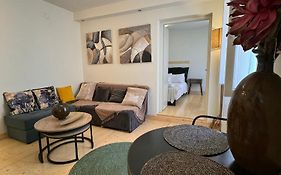 The Centric Apt By Loc Hospitality